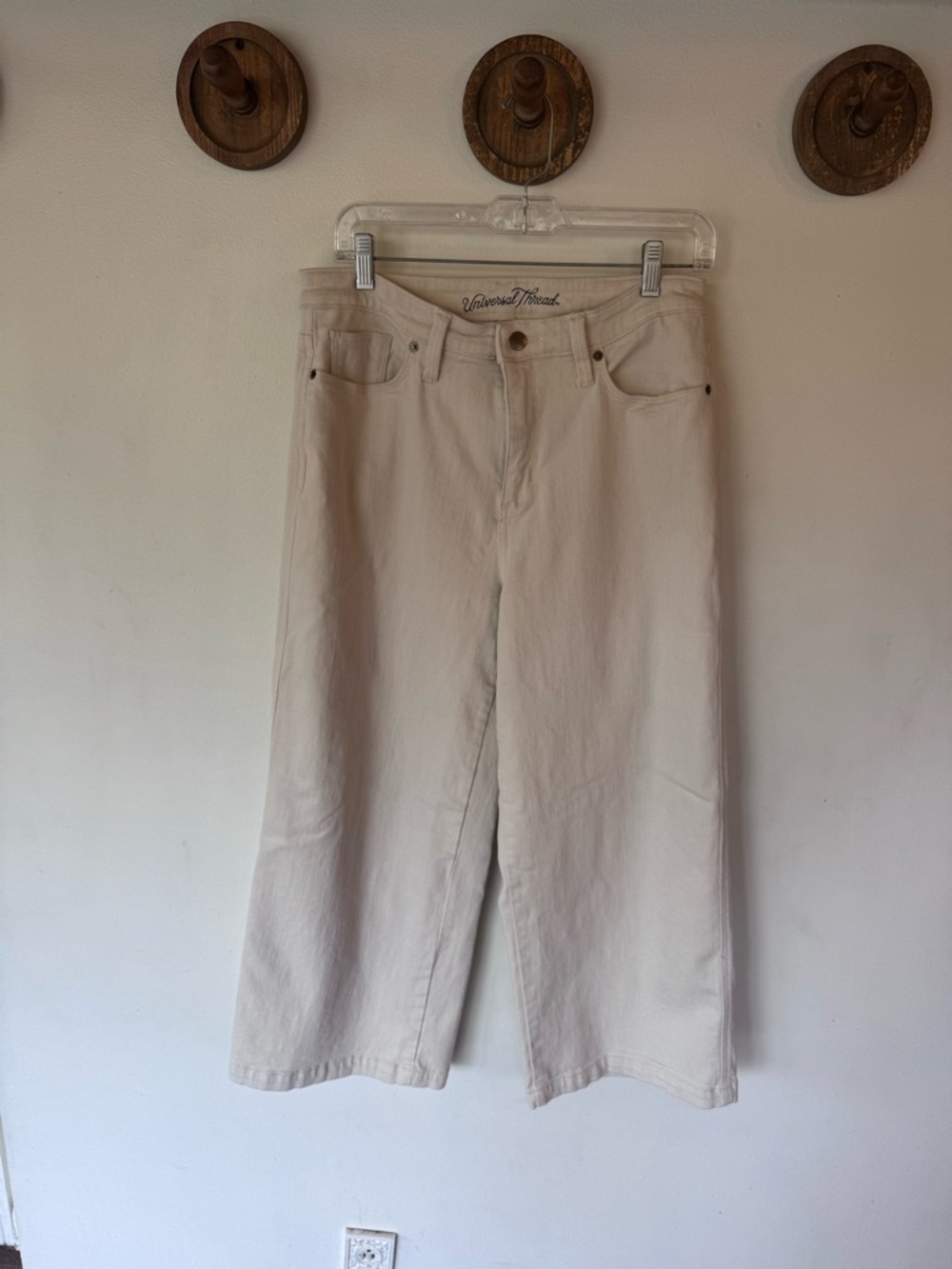 Universal Thread Cream Wide-Leg Cropped Jeans size 12